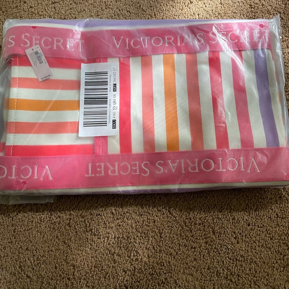 💚🆕 Victoria Secret | Summer Stripe Tote Bag